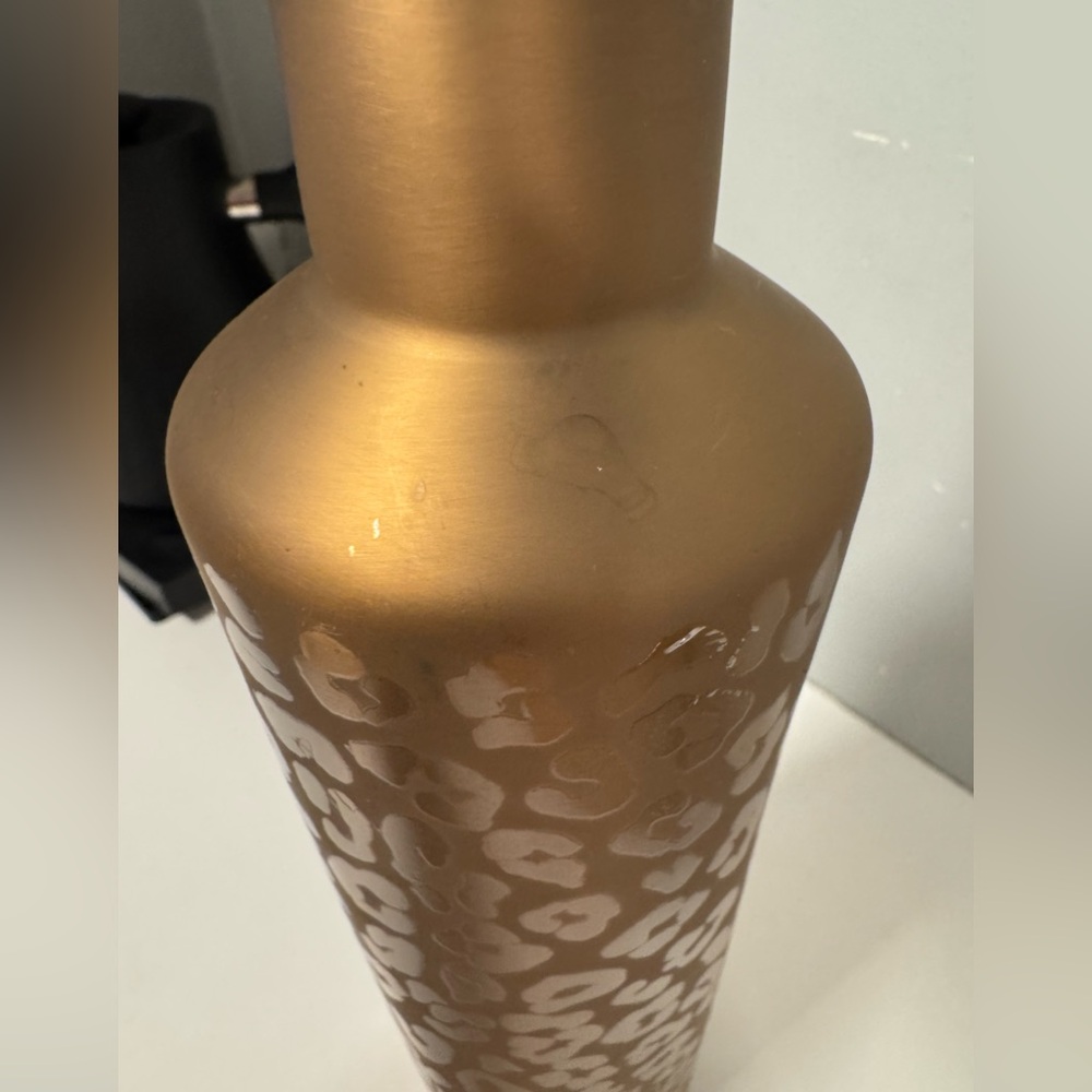 Brumate Gold Shiny Leopard Print Rehydrate Me 25 oz Water Bottle - Picture 5 of 12